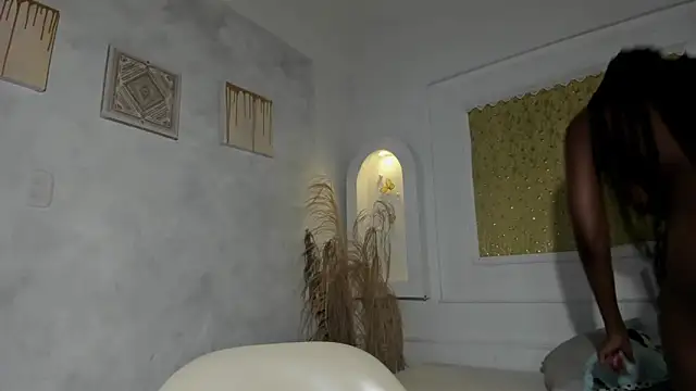 Tahira 21  online show from October 2025 06:50:01 PM