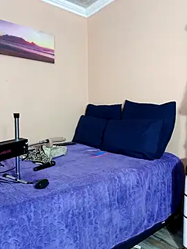 Snapshot of Fantasy1976 chatting on October 2025 04:20:02 PM Fantasy1976 online show from October 2025 04:20:02 PM