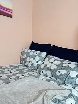 Snapshot of Fantasy1976 chatting on January 2026 07:04:01 PM Fantasy1976 online show from January 2026 07:04:01 PM