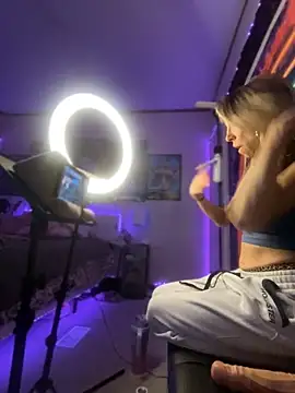 SarahStarr2020 online show from January 2025 03:57:01 PM