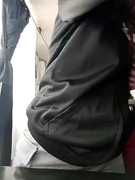 Sasha smith23 online show from February 2025 08:15:02 PM