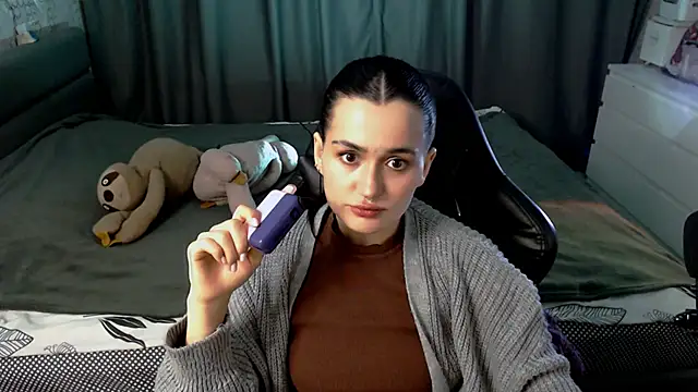 KiraYammy online show from February 2026 10:38:02 PM