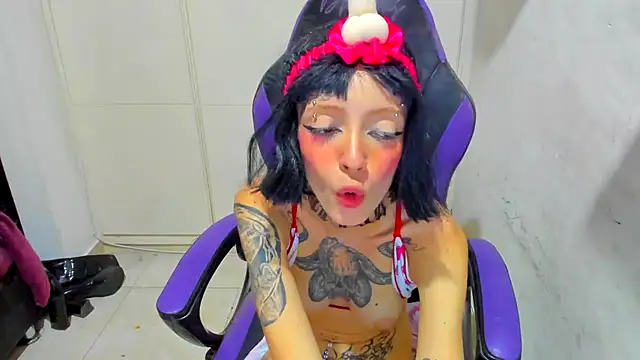 Snapshot of barbara_anal_squirt_ chatting on January 2025 05:54:02 AM barbara anal squirt online show from January 2025 05:54:02 AM