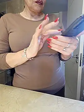 Snapshot of aubade246 chatting on March 2025 09:56:02 AM aubade246 online show from March 2025 09:56:02 AM