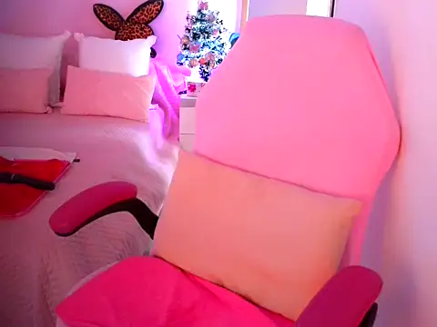 Snapshot of aubade246 chatting on November 2025 01:32:02 PM aubade246 online show from November 2025 01:32:02 PM