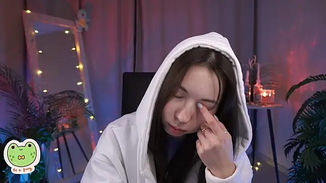 Sarah Son online show from February 2025 11:54:01 AM