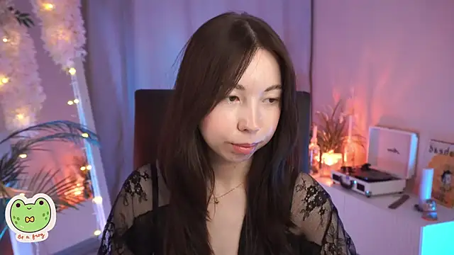 Sarah Son online show from March 2025 05:33:02 AM