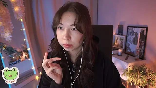 Sarah Son online show from March 2025 11:53:02 AM