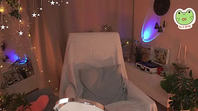 Sarah Son online show from September 2025 05:31:01 AM