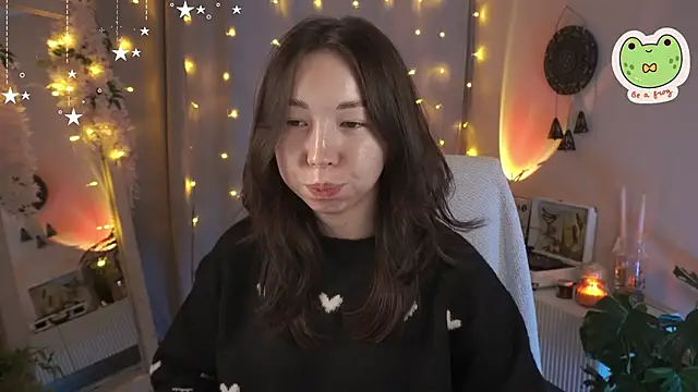 Sarah Son online show from October 2025 05:49:01 AM