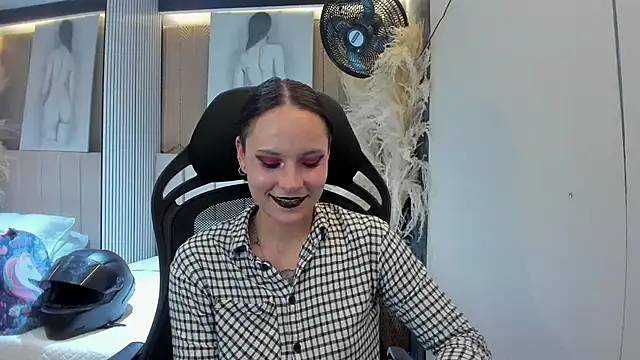 Snapshot of AnnyThompson_ chatting on March 2026 11:04:02 PM AnnyThompson online show from March 2026 11:04:02 PM