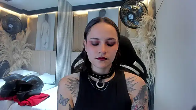 Snapshot of AnnyThompson_ chatting on April 2026 09:34:03 PM AnnyThompson online show from April 2026 09:34:03 PM
