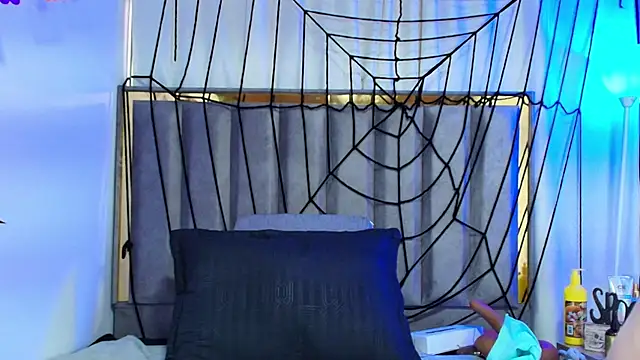 Zoe Curvy online show from October 2025 12:19:02 PM