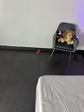 Snapshot of milaivanova chatting on October 2025 12:26:02 PM milaivanova online show from October 2025 12:26:02 PM