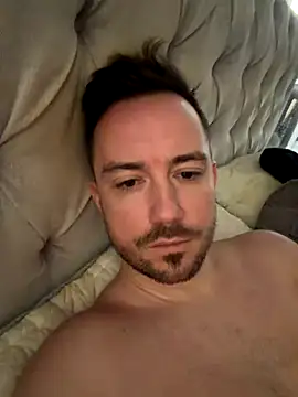 bobbylee2023 online show from October 2025 10:58:02 AM