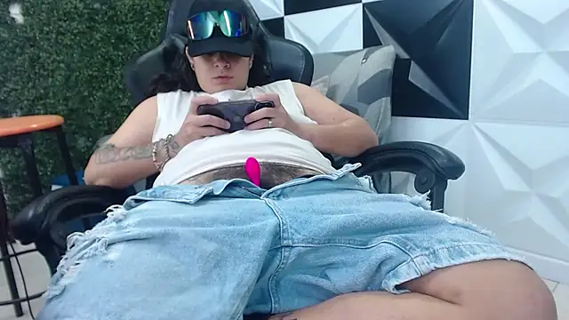 snowflake xxx online show from March 2025 10:15:01 PM