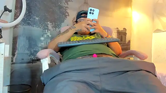 snowflake xxx online show from October 2025 02:26:02 PM