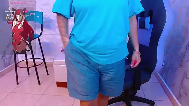 Snapshot of snowflake_xxx chatting on February 2026 04:24:01 AM snowflake xxx online show from February 2026 04:24:01 AM