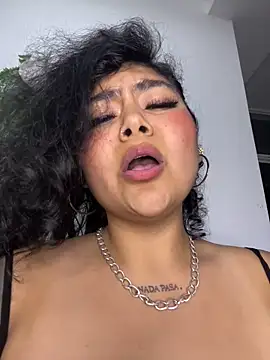 Snapshot of Tamara_Curvy chatting on March 2025 03:46:02 AM Tamara Curvy online show from March 2025 03:46:02 AM