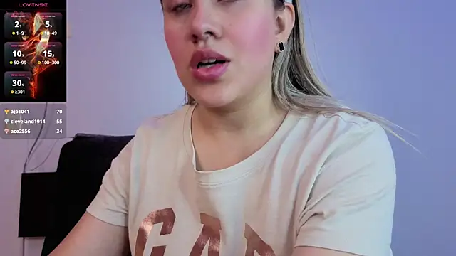 Snapshot of eleecttraa_12 chatting on October 2025 08:13:02 PM eleecttraa 12 online show from October 2025 08:13:02 PM