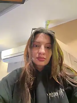 BabeRainbow online show from March 2026 11:05:01 AM