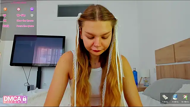 Molly sweetie online show from May 2026 06:19:02 AM