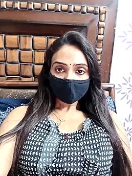 Snapshot of Yours-Bebo chatting on March 2026 09:32:02 PM Yours-Bebo online show from March 2026 09:32:02 PM