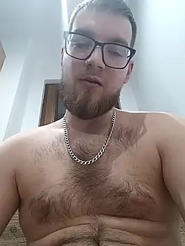 Snapshot of Sweet_bear69 chatting on January 2025 08:39:01 PM Sweet bear69 online show from January 2025 08:39:01 PM