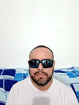 Snapshot of ElSunEagle chatting on June 2026 02:16:02 AM ElSunEagle online show from June 2026 02:16:02 AM