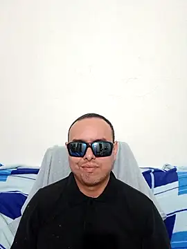 Snapshot of ElSunEagle chatting on June 2026 02:54:02 AM ElSunEagle online show from June 2026 02:54:02 AM