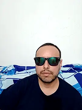 ElSunEagle online show from June 2026 02:33:01 AM