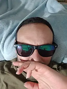 ElSunEagle online show from July 2026 04:18:01 AM
