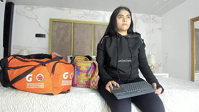 Snapshot of GiselOrtiz chatting on February 2026 10:43:01 AM GiselOrtiz online show from February 2026 10:43:01 AM