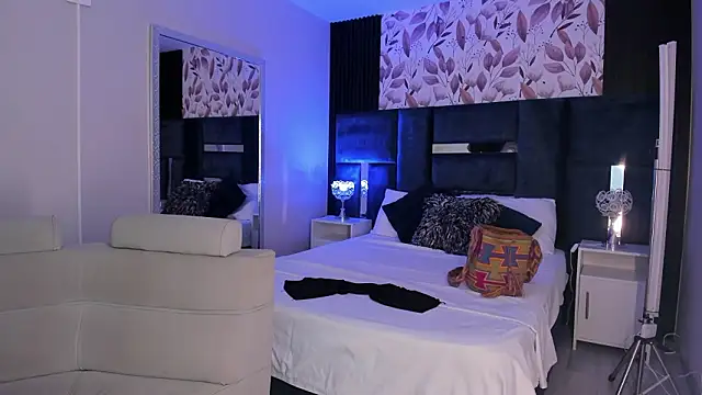 Snapshot of GiselOrtiz chatting on February 2026 09:21:02 AM GiselOrtiz online show from February 2026 09:21:02 AM