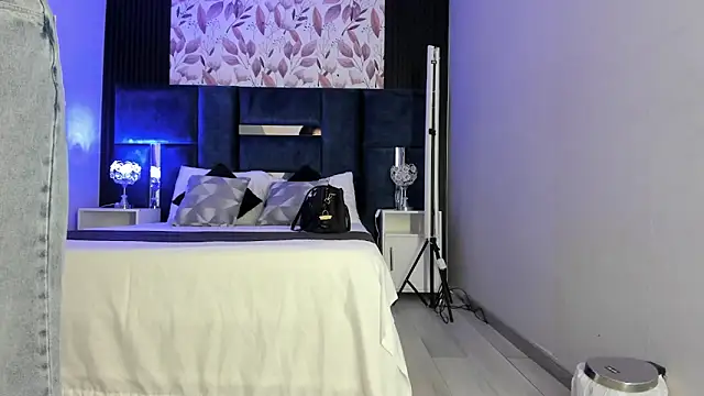 Snapshot of GiselOrtiz chatting on March 2026 10:15:02 AM GiselOrtiz online show from March 2026 10:15:02 AM