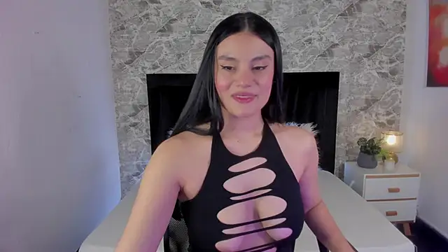 Snapshot of Maylin_Garcia chatting on October 2025 07:00:01 PM Maylin Garcia online show from October 2025 07:00:01 PM