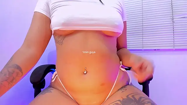 LouaneBourVip online show from May 2026 11:24:02 PM
