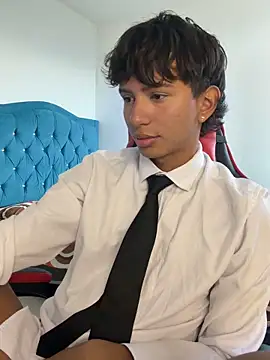 Leonarrrd 01 online show from December 2025 09:53:01 PM