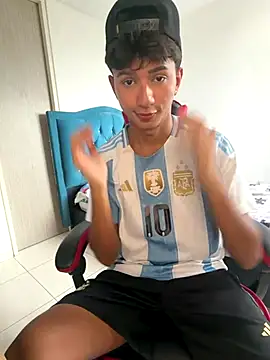 Leonarrrd 01 online show from December 2025 08:15:02 PM