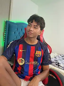 Snapshot of Leonarrrd_01 chatting on March 2026 09:44:02 PM Leonarrrd 01 online show from March 2026 09:44:02 PM