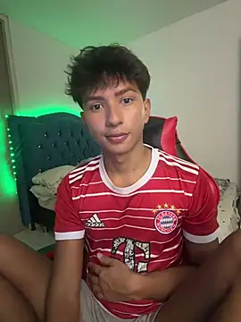 Snapshot of Leonarrrd_01 chatting on March 2026 11:42:02 PM Leonarrrd 01 online show from March 2026 11:42:02 PM