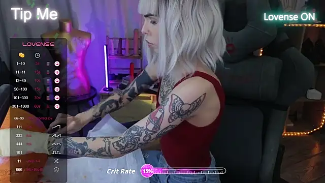 Kerry Kirk online show from October 2025 07:25:02 PM