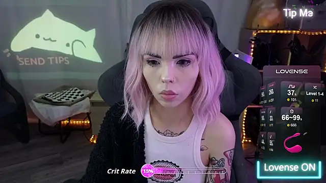 Kerry Kirk online show from November 2025 10:14:02 PM