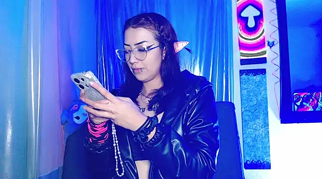 Snapshot of Alice_Phantom_x chatting on March 2025 02:48:02 AM Alice Phantom x online show from March 2025 02:48:02 AM