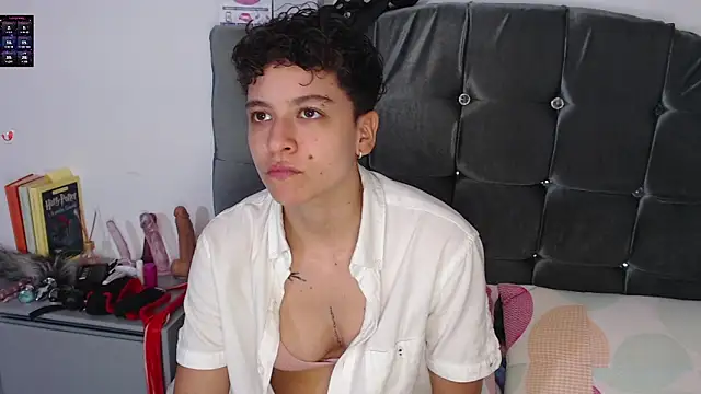 Antonella Cruz02 online show from April 2026 03:08:02 AM