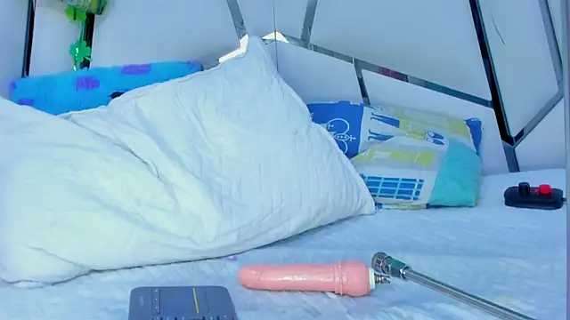  aurora18  online show from March 2025 03:12:01 AM