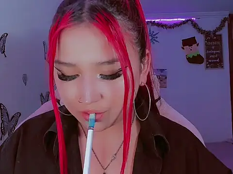 Snapshot of madisonx17 chatting on January 2026 10:58:02 PM madisonx17 online show from January 2026 10:58:02 PM