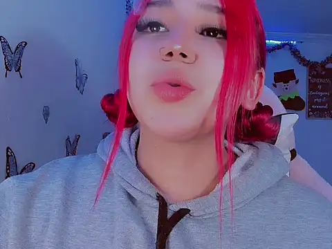 Snapshot of madisonx17 chatting on January 2026 08:35:01 PM madisonx17 online show from January 2026 08:35:01 PM