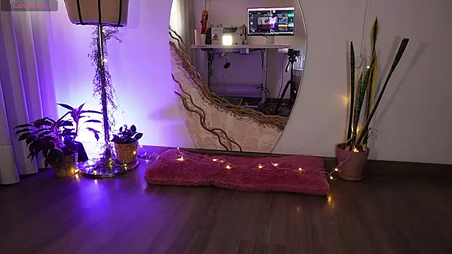 chloebritto online show from May 2026 04:26:01 PM