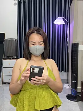 AnNa-99 online show from November 2025 06:18:02 PM